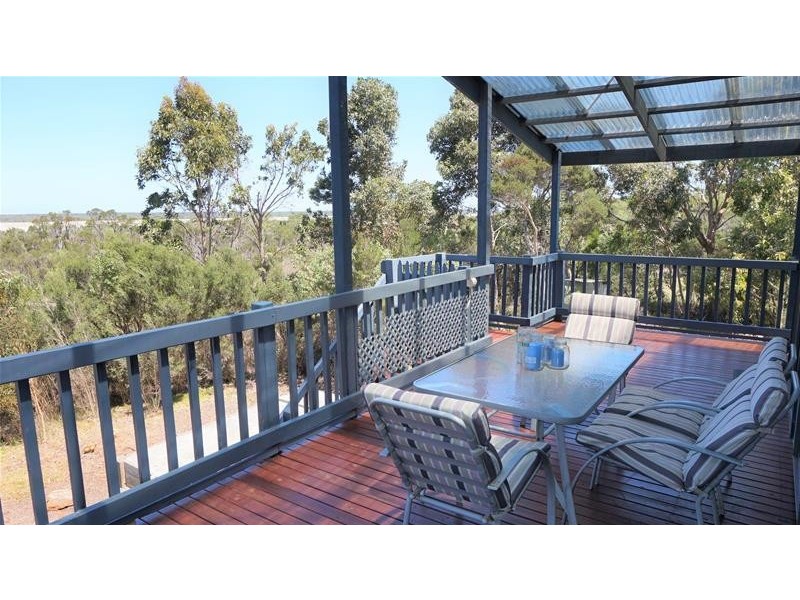 6 National Park Road, Loch Sport VIC 3851