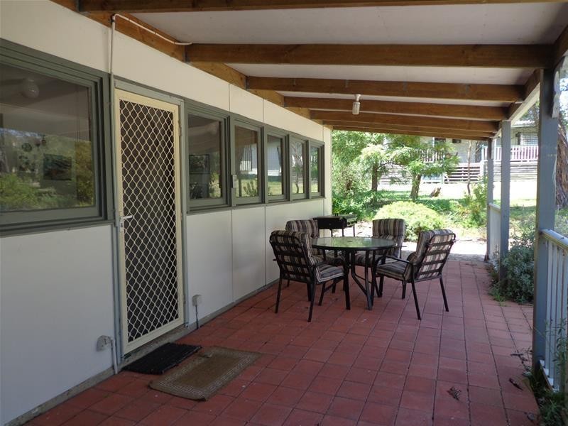 6 Bluff Drive, Loch Sport VIC 3851