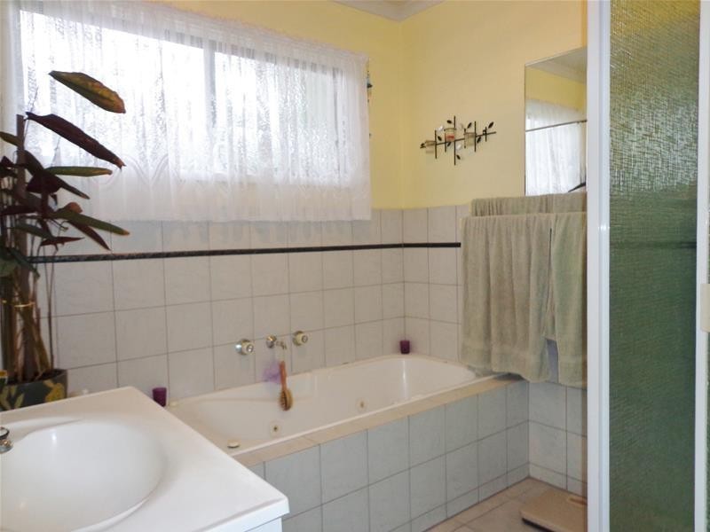 52 National Park Road, Loch Sport VIC 3851