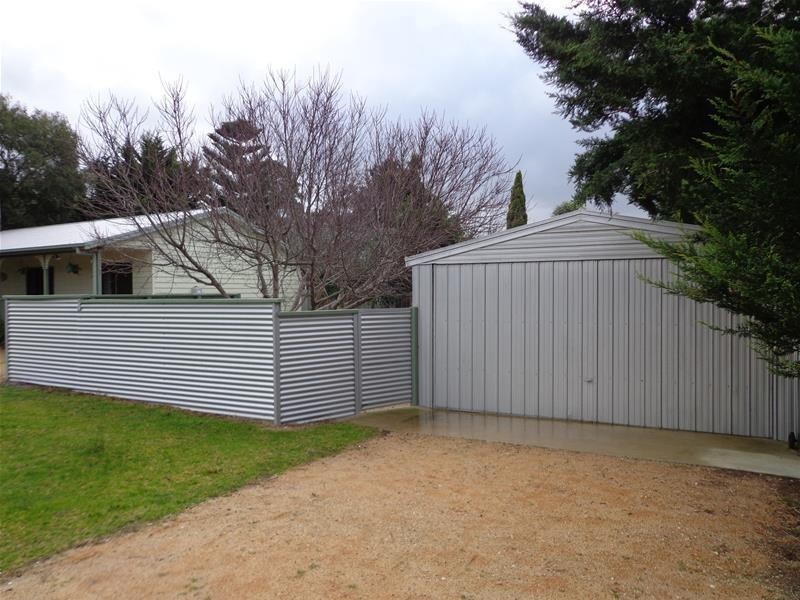 52 National Park Road, Loch Sport VIC 3851