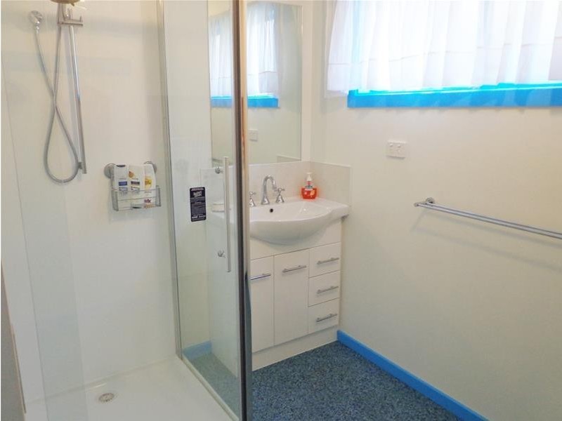 18 Holmes Street, Loch Sport VIC 3851