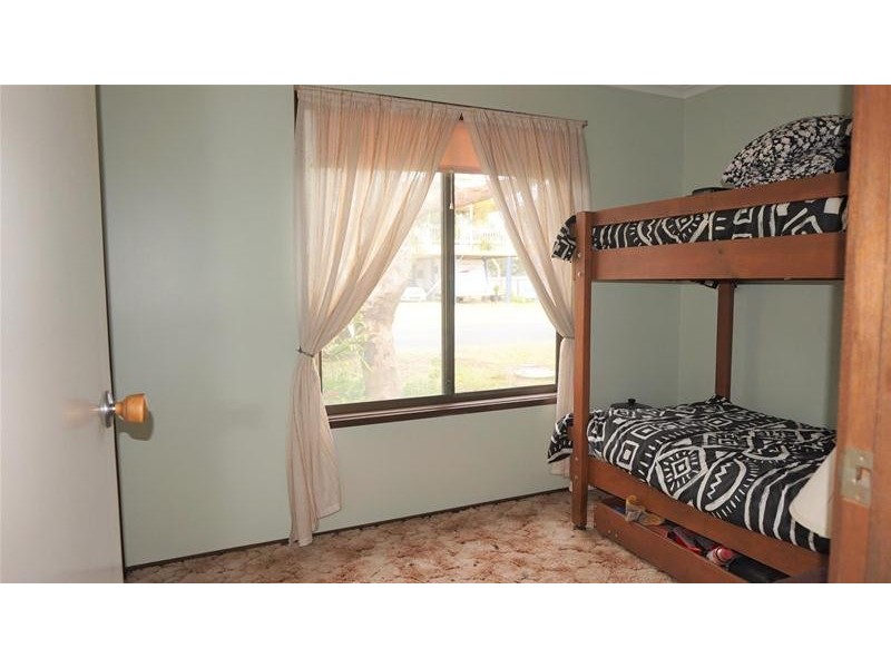 37 Wattle Grove, Loch Sport VIC 3851