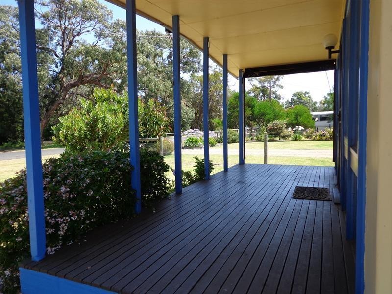 31 Caldwell Street, Loch Sport VIC 3851