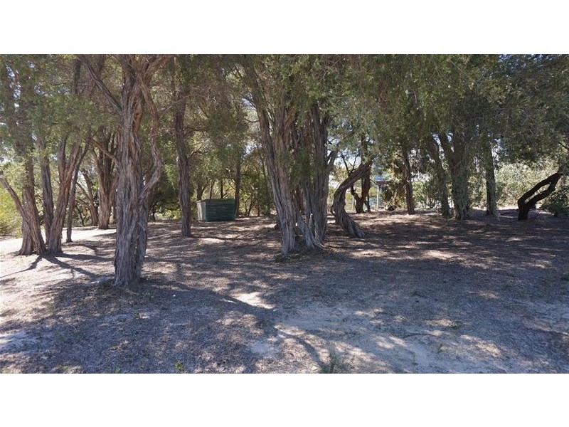 36 White Crescent, Loch Sport VIC 3851