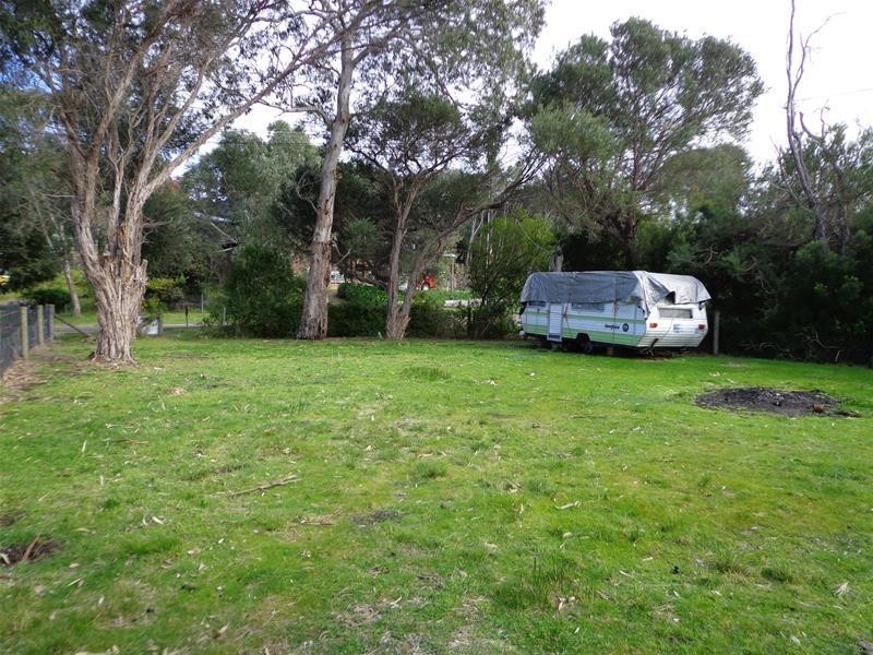 9 Wallaby Street, Loch Sport VIC 3851