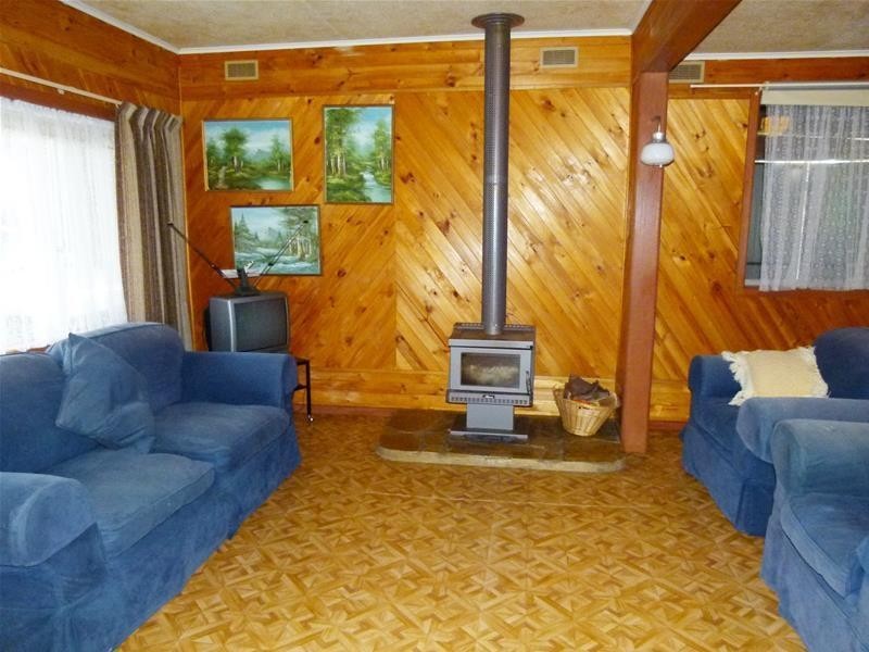 7 Bream Road, Loch Sport VIC 3851