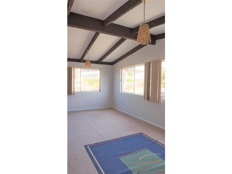 29 Victoria Street, Loch Sport VIC 3851