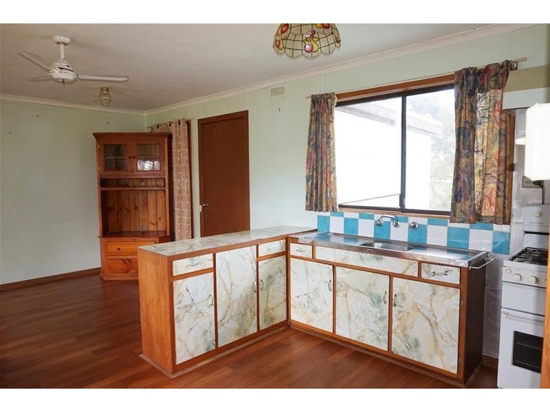 26 Campbell Street, Loch Sport VIC 3851