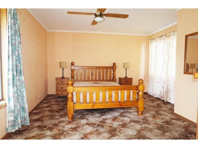 26 Campbell Street, Loch Sport VIC 3851