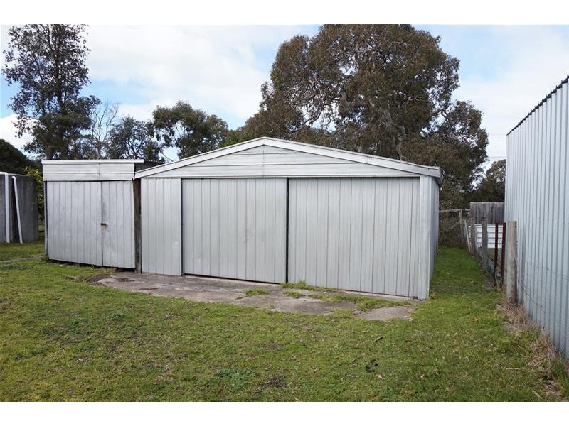 26 Campbell Street, Loch Sport VIC 3851