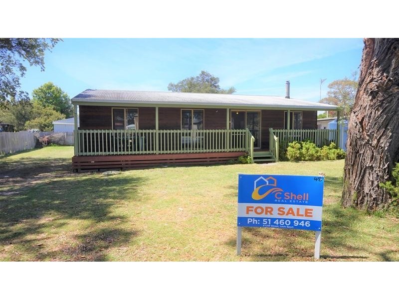 48 Fisher Parade, Loch Sport VIC 3851