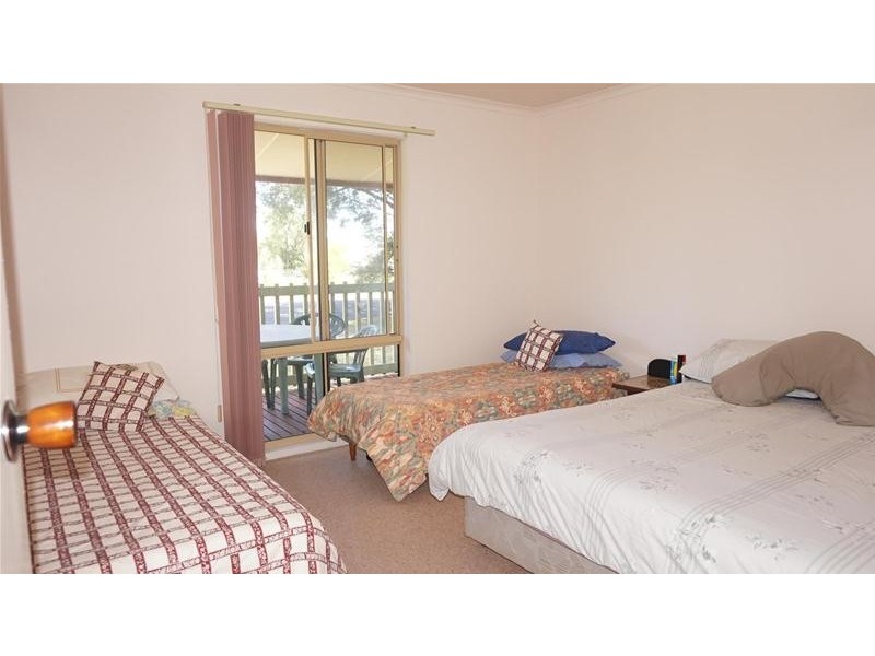 48 Fisher Parade, Loch Sport VIC 3851