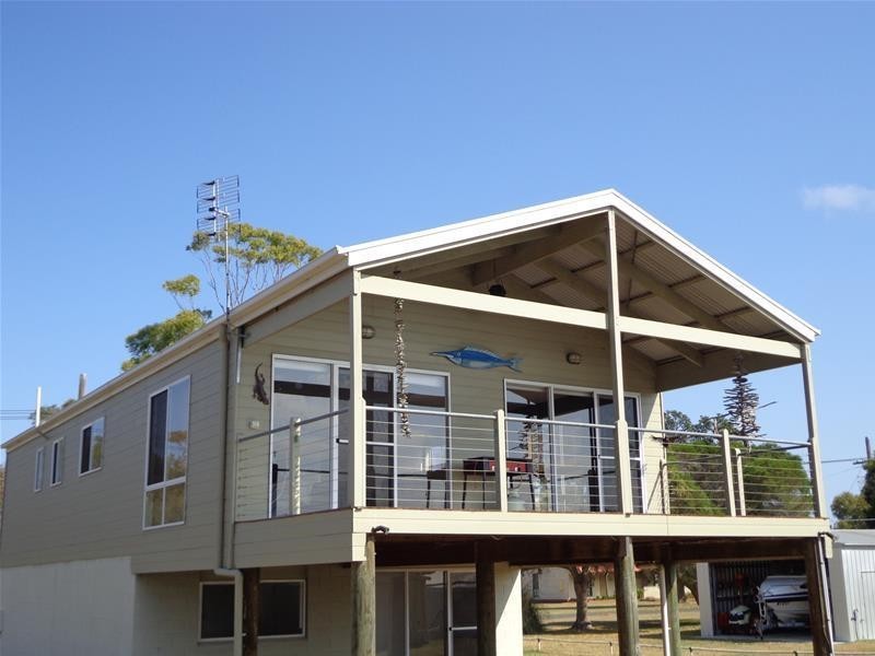 41 Fisher Parade, Loch Sport VIC 3851