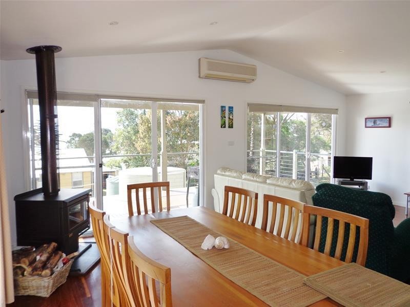 41 Fisher Parade, Loch Sport VIC 3851