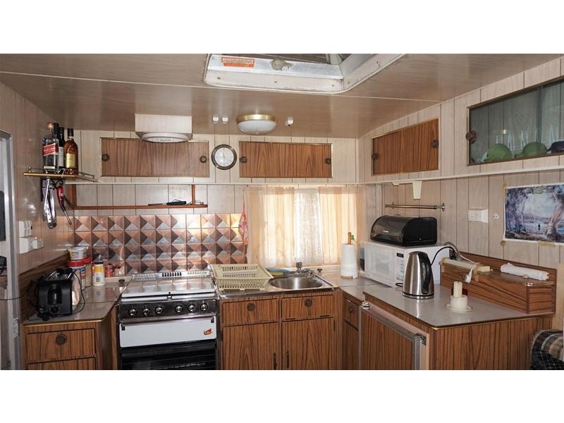 49 Loch Sport Caravan Park, Loch Sport VIC 3851