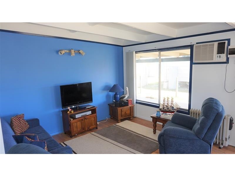 27 Cove Street, Loch Sport VIC 3851