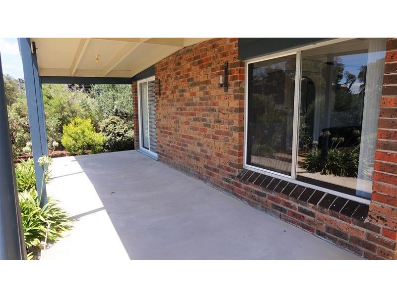 27 Cove Street, Loch Sport VIC 3851