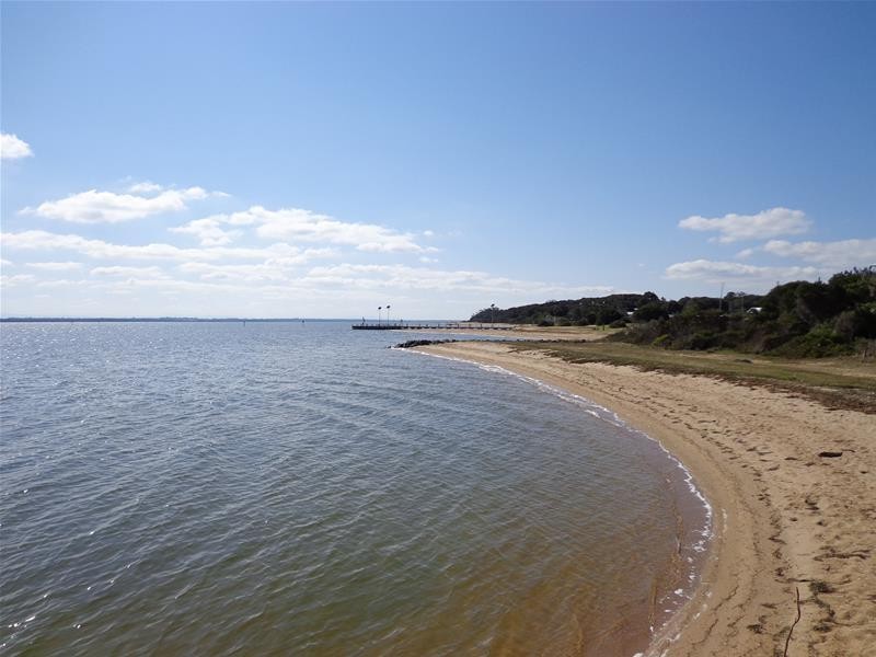 27 Cove Street, Loch Sport VIC 3851