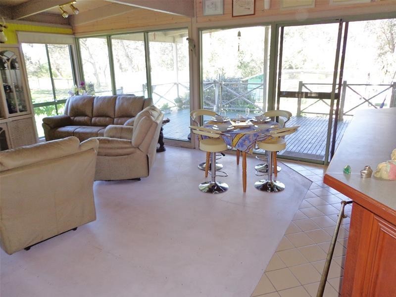 111 Wallaby Street, Loch Sport VIC 3851