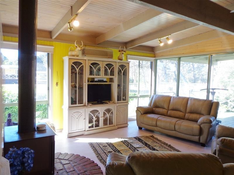 111 Wallaby Street, Loch Sport VIC 3851