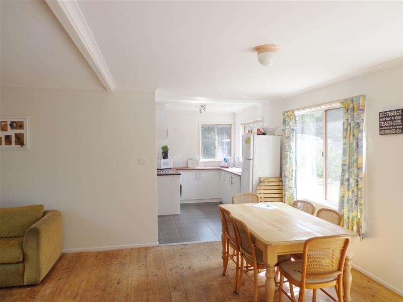 47 Central Avenue, Loch Sport VIC 3851