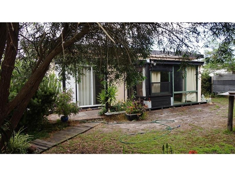 38 Government Road, Loch Sport VIC 3851