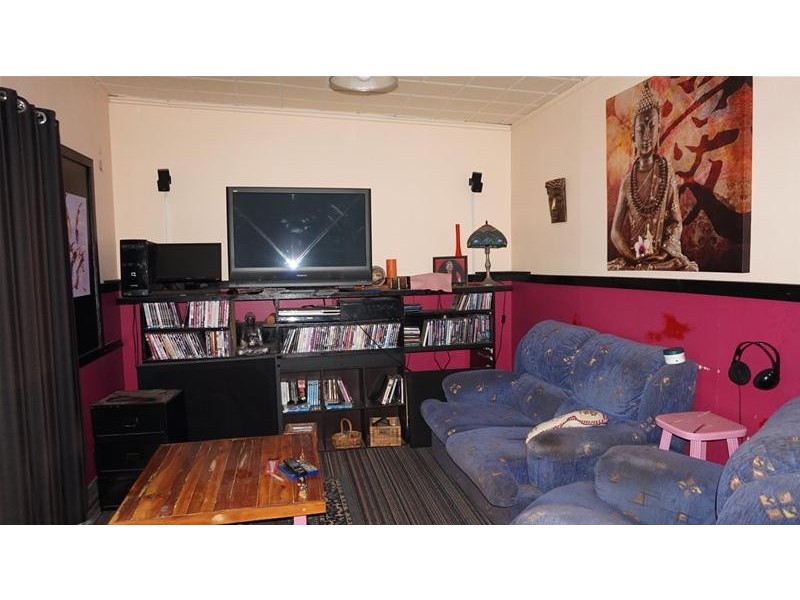 38 Government Road, Loch Sport VIC 3851