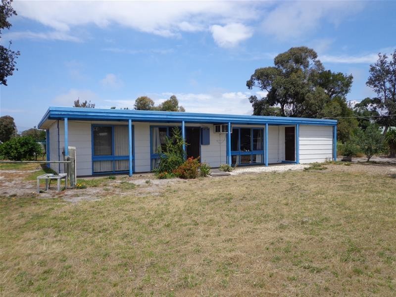 74 – 76 Sanctuary Road, Loch Sport VIC 3851