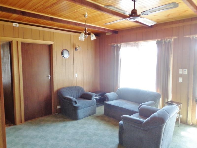 77 Seagull Drive, Loch Sport VIC 3851