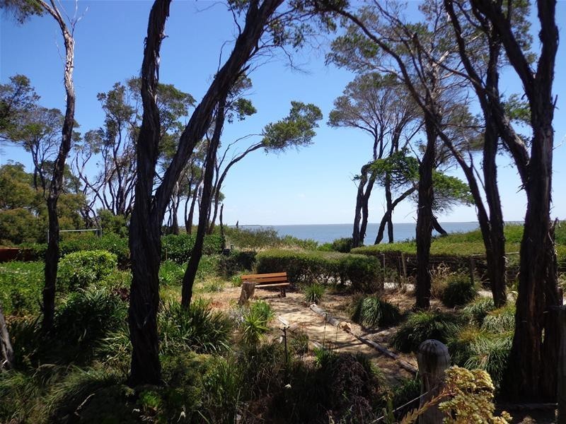 20 Le Grand Court, Loch Sport VIC 3851