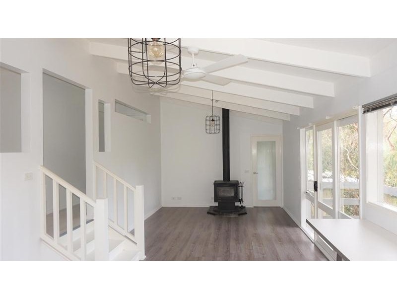 34 Pelican Street, Loch Sport VIC 3851