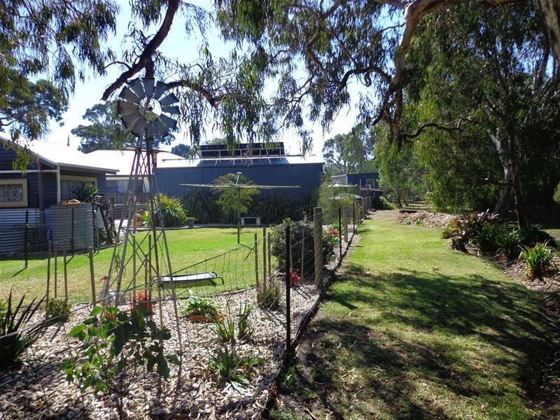 17 Wallaby Street, Loch Sport VIC 3851