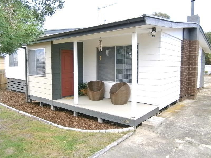 300 National Park Road, Loch Sport VIC 3851