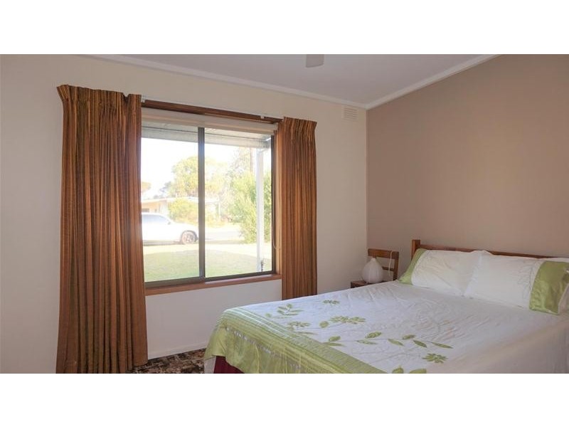 11 Sanctuary Road, Loch Sport VIC 3851