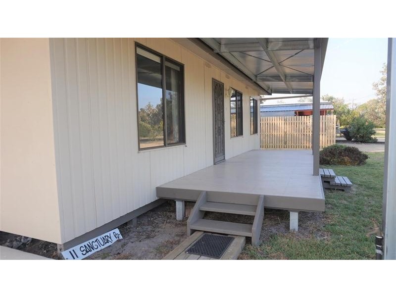 11 Sanctuary Road, Loch Sport VIC 3851