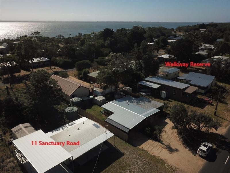 11 Sanctuary Road, Loch Sport VIC 3851