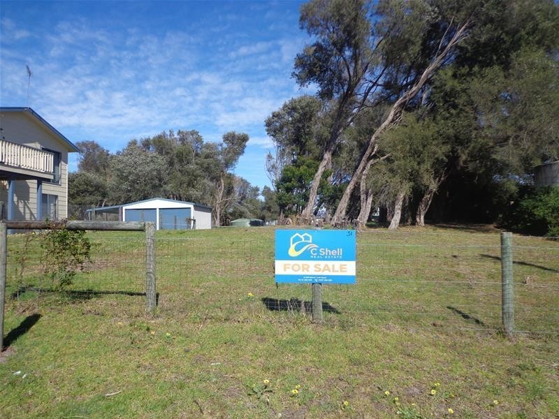 31 Cove Street, Loch Sport VIC 3851