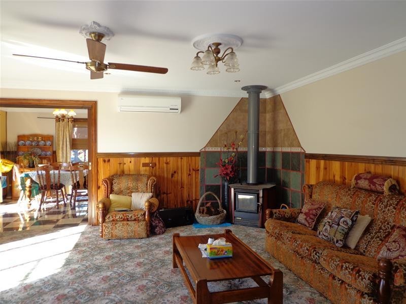 8 Caldwell Street, Loch Sport VIC 3851