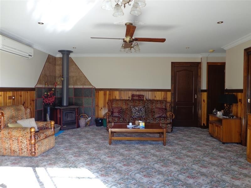 8 Caldwell Street, Loch Sport VIC 3851