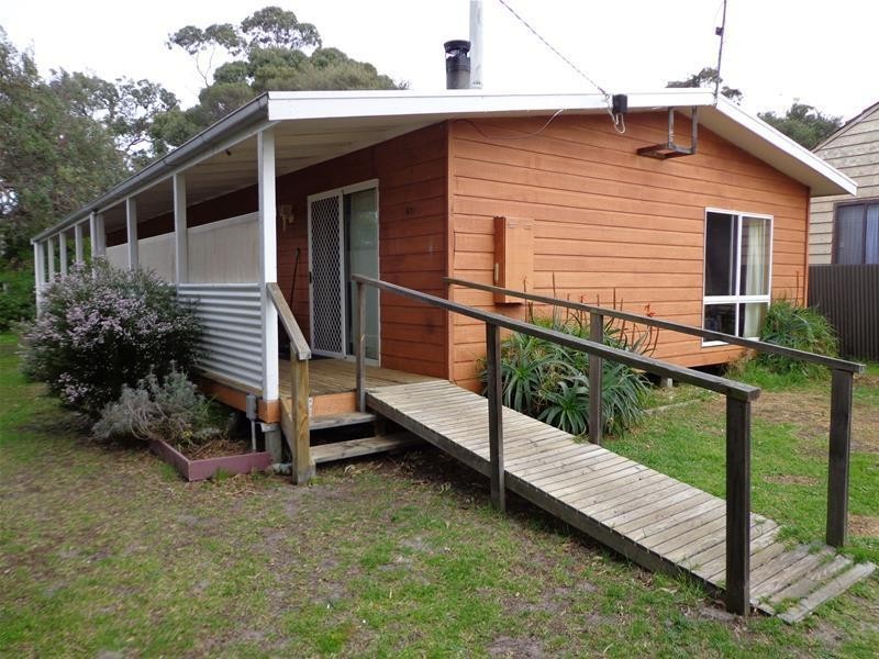 1 Cove Street, Loch Sport VIC 3851