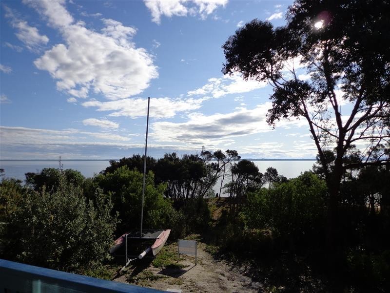 50 The Boulevard, Loch Sport VIC 3851