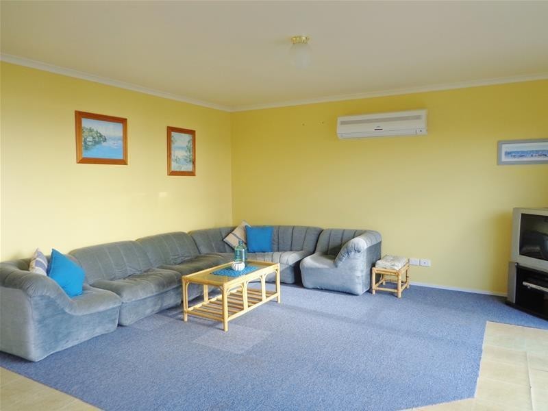 50 The Boulevard, Loch Sport VIC 3851