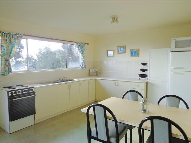 50 The Boulevard, Loch Sport VIC 3851