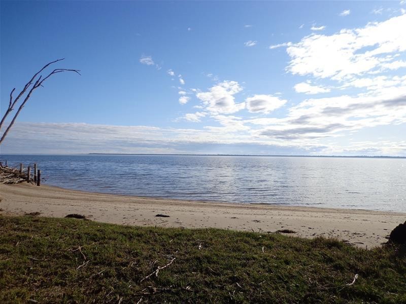 50 The Boulevard, Loch Sport VIC 3851