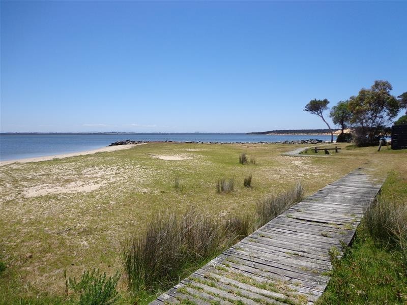 71 The Boulevard, Loch Sport VIC 3851