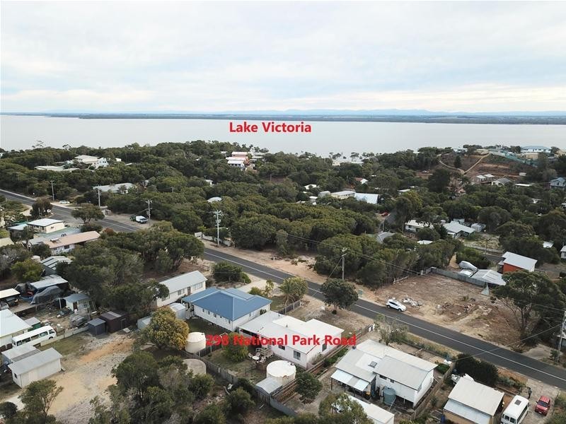 298 National Park Road, Loch Sport VIC 3851