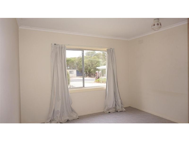 143 National Park Road, Loch Sport VIC 3851