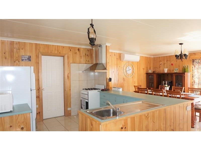 25 Bream Road, Loch Sport VIC 3851