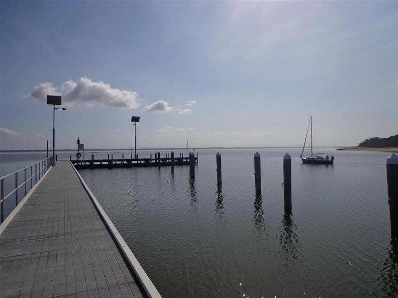 4 Holmes Street, Loch Sport VIC 3851