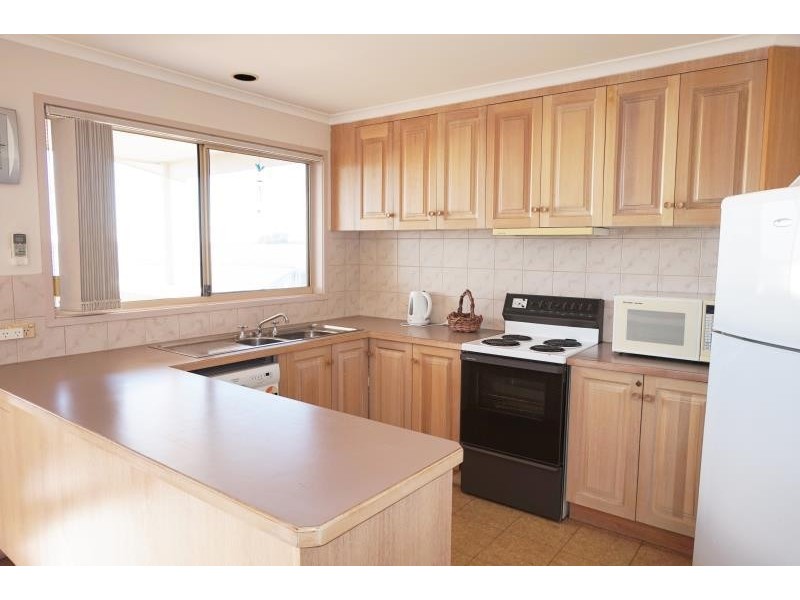 77 The Boulevard, Loch Sport VIC 3851